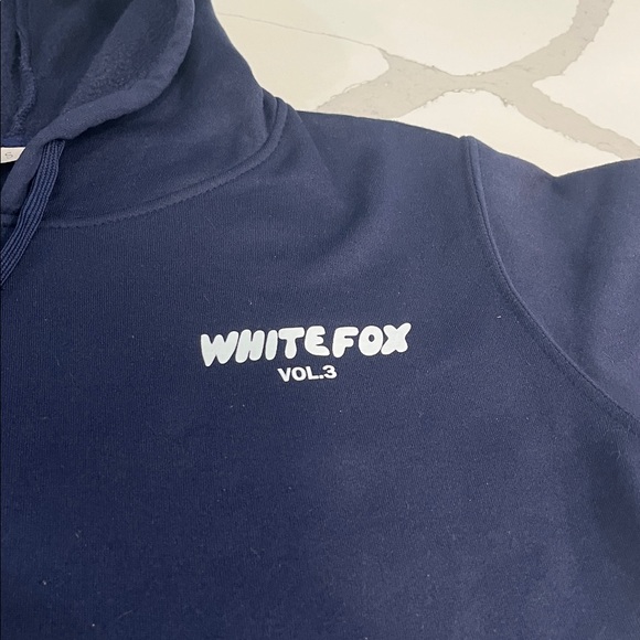 Navy blue hoodie! WhiteFox - Picture 3 of 4